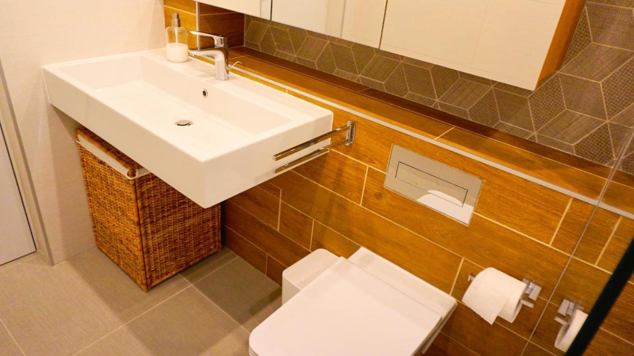 Апартамент Жасмин С Частен Гараж - Jasmin Apartment With Private Garage Varna Exterior foto